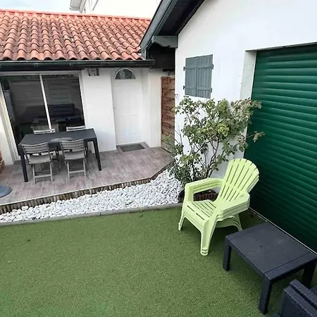 Vakantiehuis Charmante Maisonette A 3,5km De L'ocean, En Coeur De